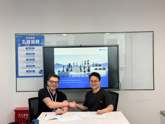 Pudu_Axel_Vertragsverlängerung_China